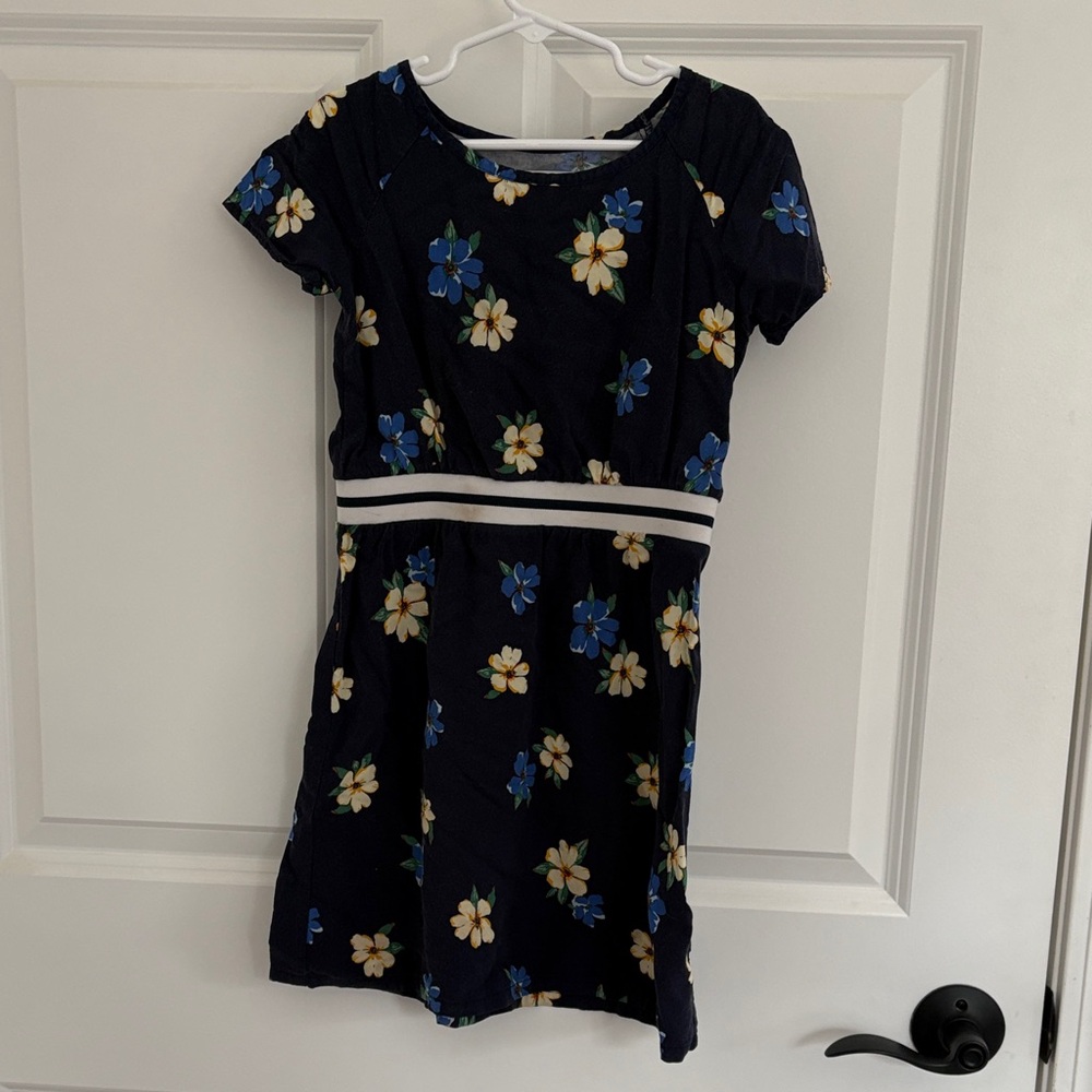 Old Navy Kids Dress with Floral Pattern in Navy